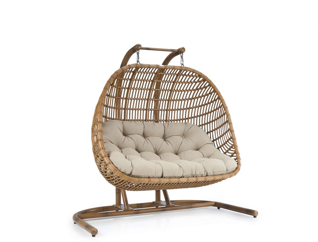 Avela Chair
